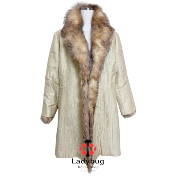 画像4: レリアン　 キルティングコート　シルクブレンド　シャンパンベージュ　中綿ライナー付き　11号　 (4)