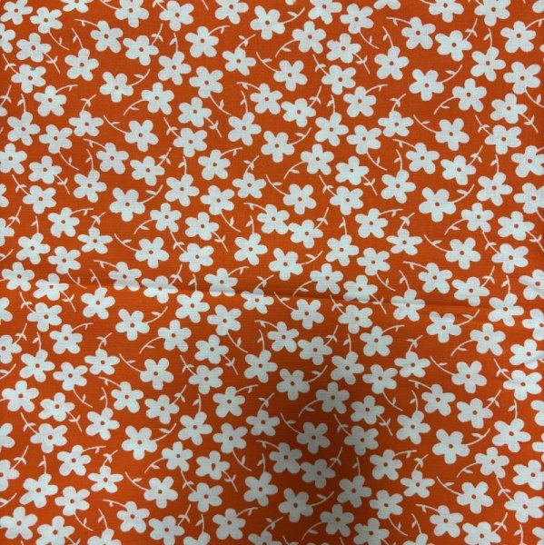 画像1: 北欧　コットン　プリント生地　花柄　フラワープリント　オレンジ　白　110×200 (1)