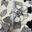 画像3: 浴衣　生地　アイボリー　黒　大きな花柄　透け感あり　106×530 (3)
