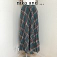 画像1: タグ付き　niko and ...（ニコアンド）ロングスカート　春　夏　プリーツレイヤー風チェックスカート　グリーン (1)