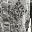 画像8: DoCLASSE ドゥクラッセ　レディース　前ボタン　リネンワンピース　ウエストリボン　グレージュ　刺繍　9号 (8)