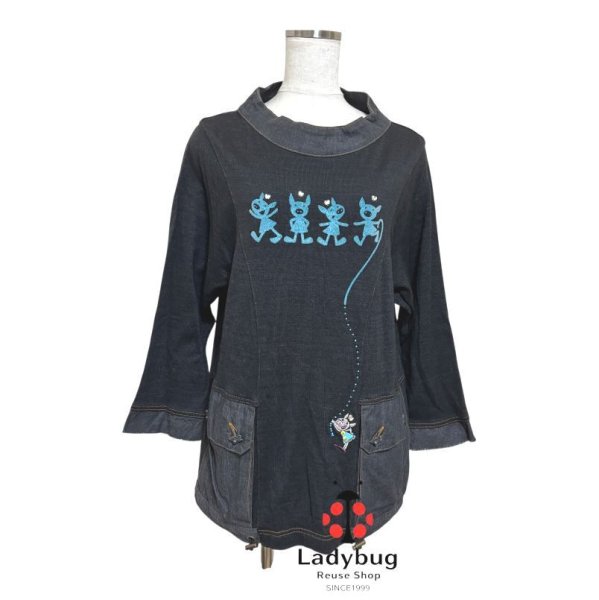 画像1: アルベロベロ　７分袖　ニットカットソー　４匹のブタワッペン　カメラのボタン　デニム切り替え　ブラック　ポケット付き (1)