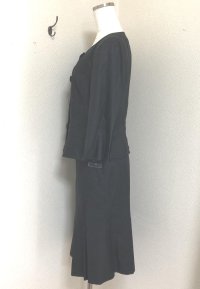 画像3: GIO SPORT(ジオスポーツ) ノーカラー レディーススーツ セットアップ ロングスカート 黒